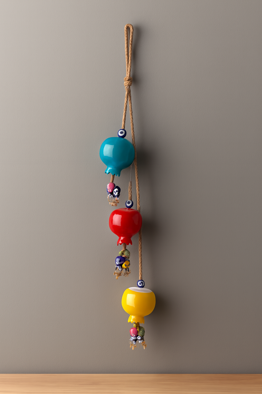 Üçlü Renkli Nar & Nazar Boncuğu Detaylı Kapı Duvar Aksesuarı