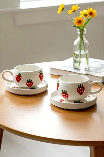 Flora El Yapımı Çilek Desenli 2 Kişilik Seramik Çay Fincanı Takımı (4 Parça – 220 ml)