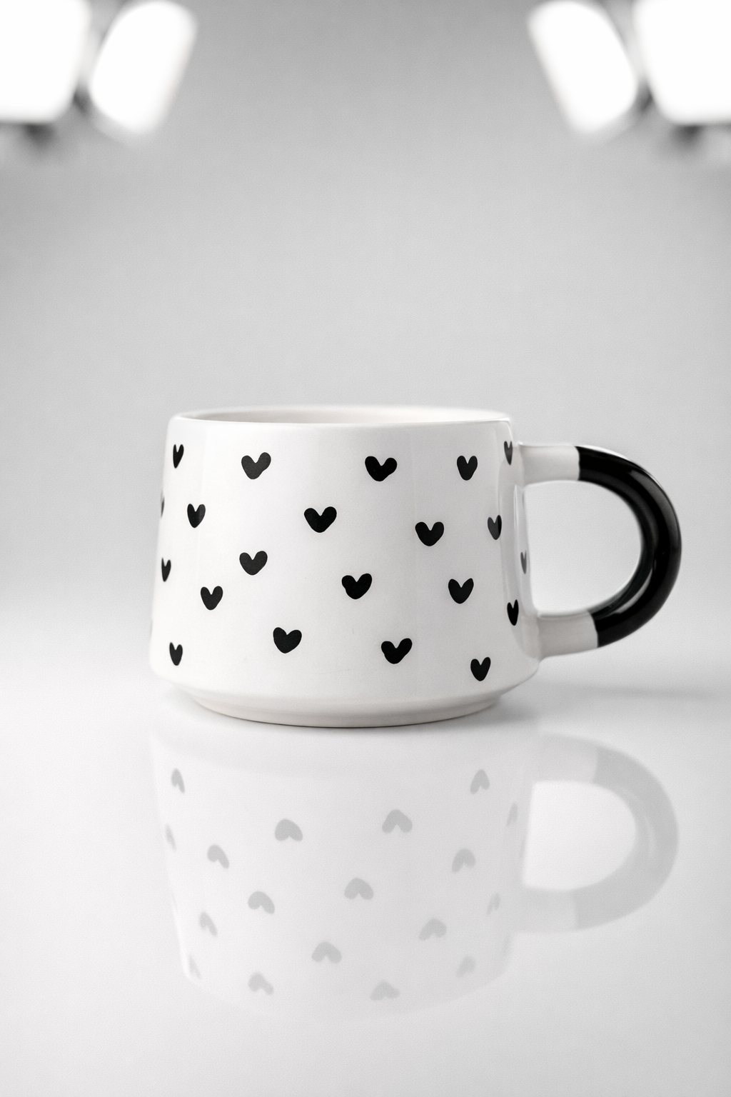Modern Siyah Kalp Figürlü Seramik Kupa – 2’li Kahve & Çay Kupası - Görsel 2