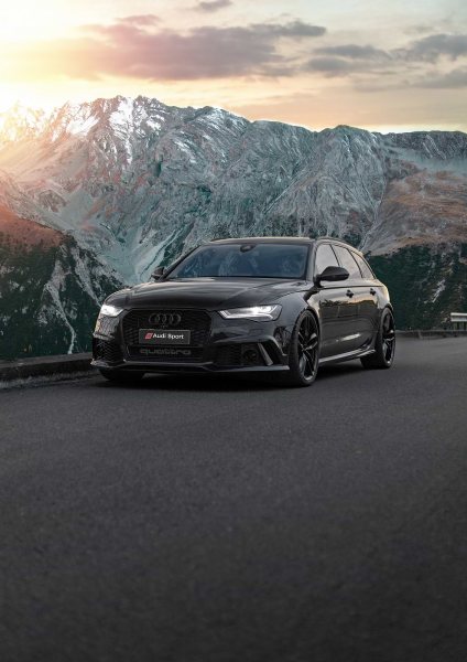 Black Audi RS6 Sport in Mountain Landscape Araba Posteri – Duvar Tablosu duvarda gerçek ölçek