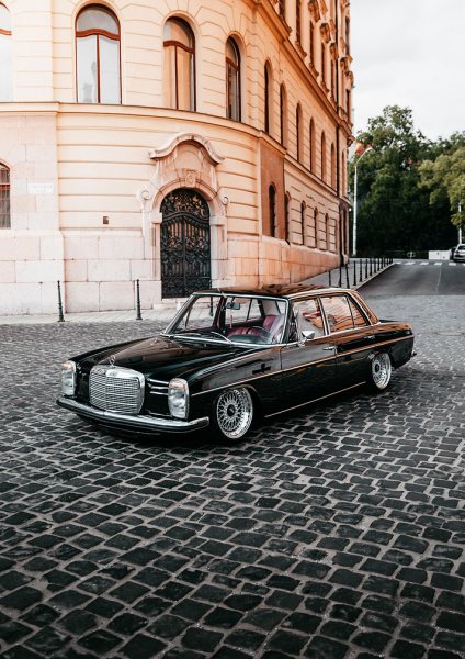 Black Mercedes-Benz W114 Araba Posteri – Duvar Tablosu