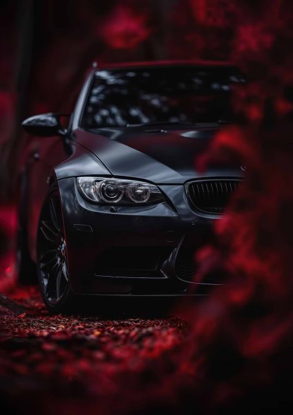 close up Matte Black BMW M3 in Autumn Araba Posteri – Duvar Tablosu duvarda gerçek ölçek