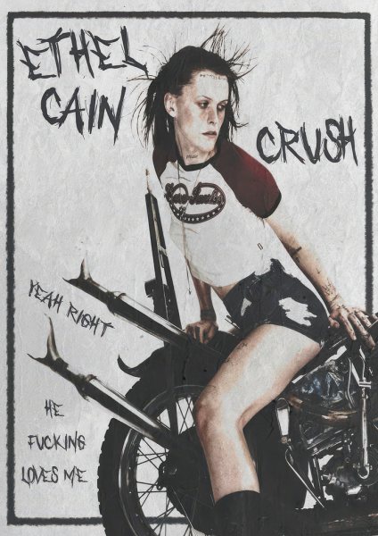 Ethel Cain on a Motorcycle Müzik Posteri – Duvar Tablosu duvarda gerçek ölçek