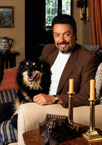 Tim Curry with his dog Film Posteri – Duvar Tablosu duvarda gerçek ölçek