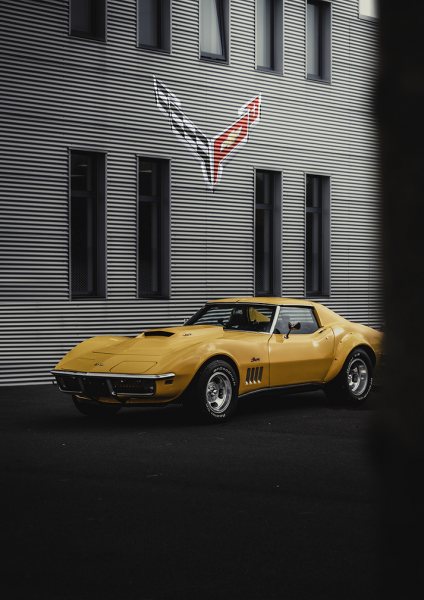 Yellow Corvette C3 Araba Posteri – Duvar Tablosu duvarda gerçek ölçek
